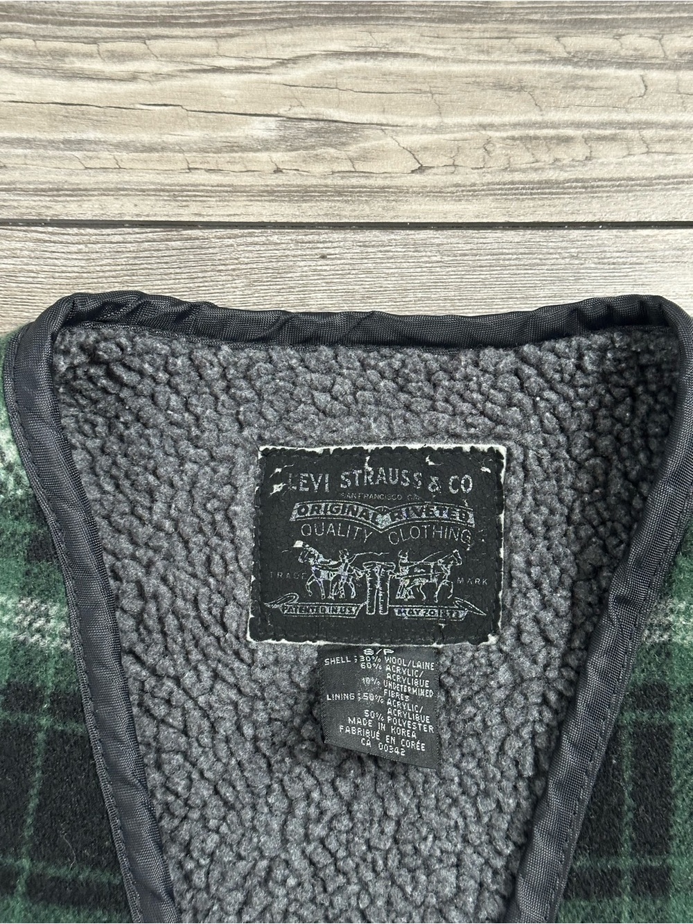 Vintage Levi's Plaid Wool Sherpa Lined Vest - Picture 4 of 5